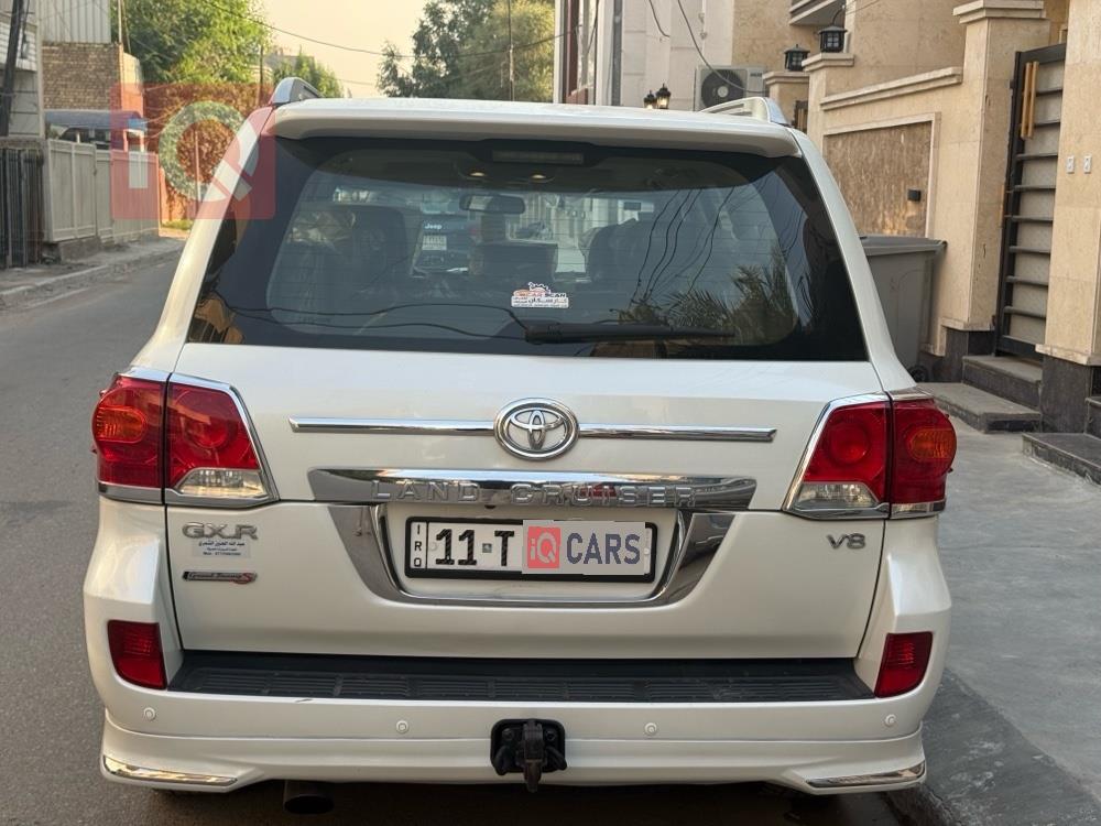 تويوتا لاندكروزر